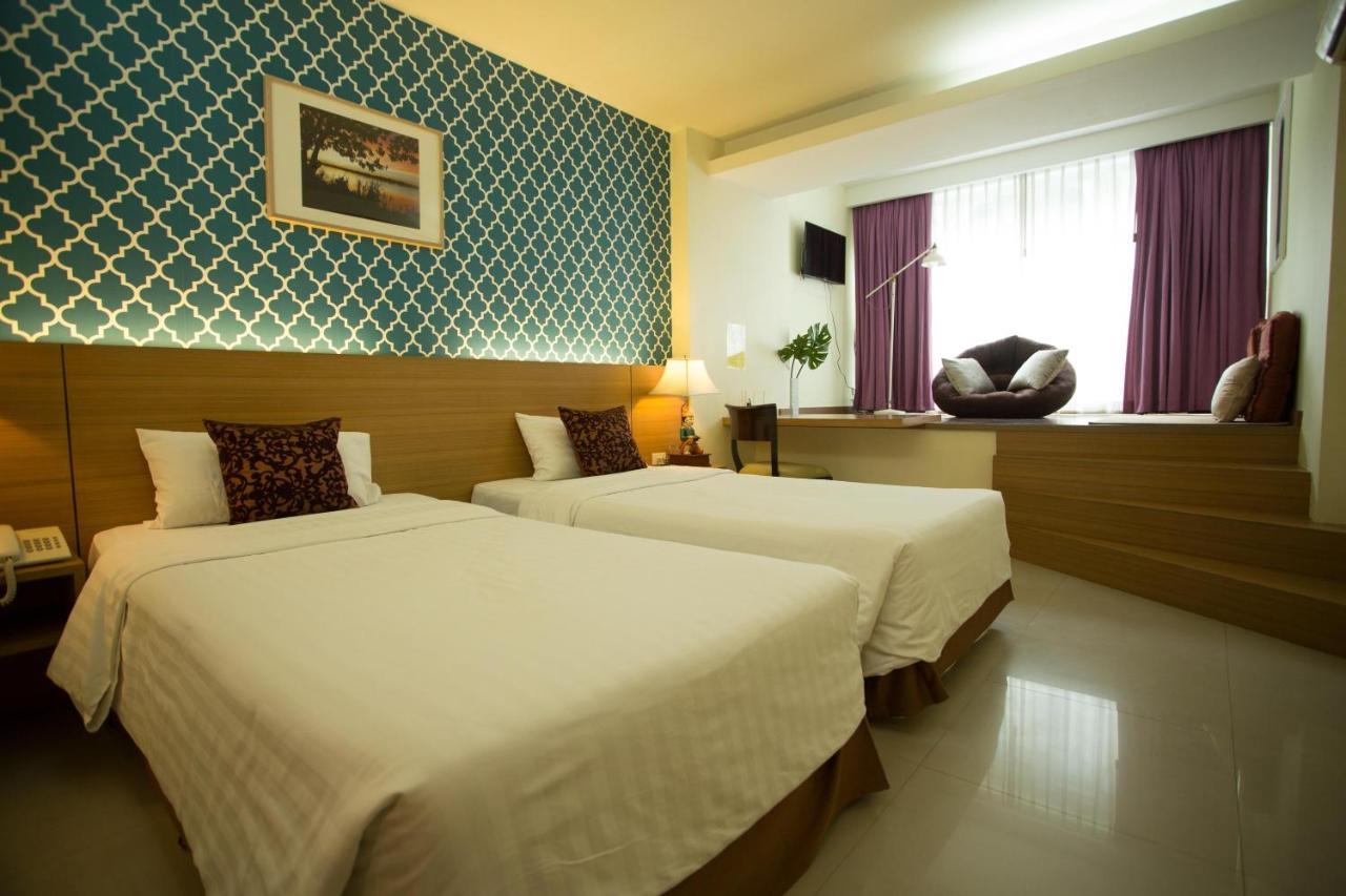 P2 Boutique Hotel Bangkok Exterior photo