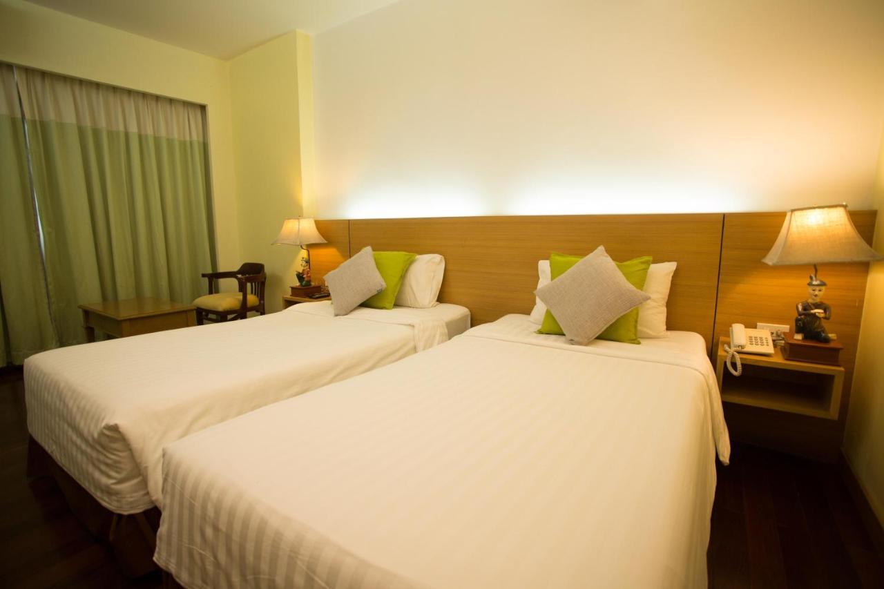 P2 Boutique Hotel Bangkok Exterior photo