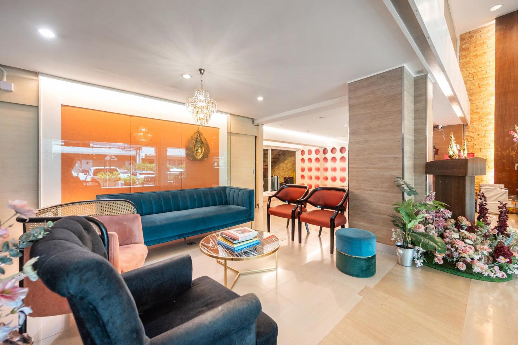 P2 Boutique Hotel Bangkok Exterior photo